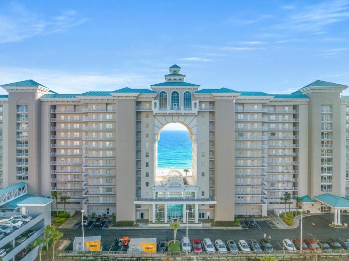 Majestic Sun Beach Resort by Panhandle Getaways