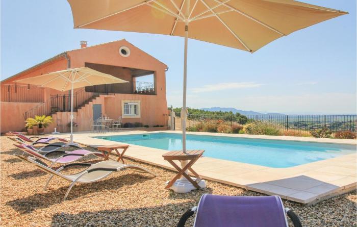 Awesome Home In Cairanne