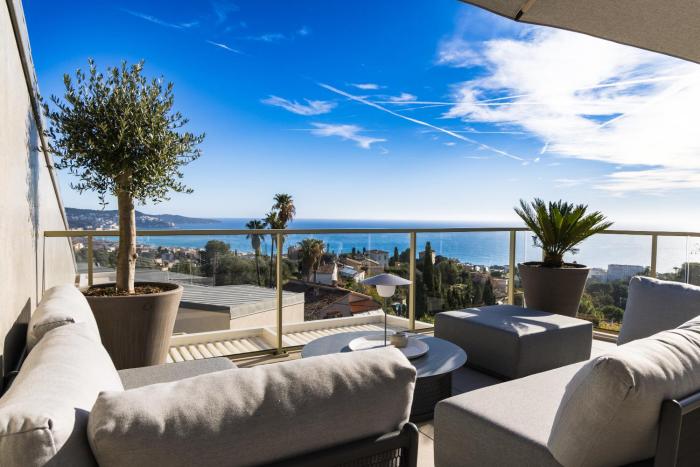 SPLENDIDE APPARTEMENT NICE BLUE PEARL TOUT CONFORT VUE MER PANORAMIQUE