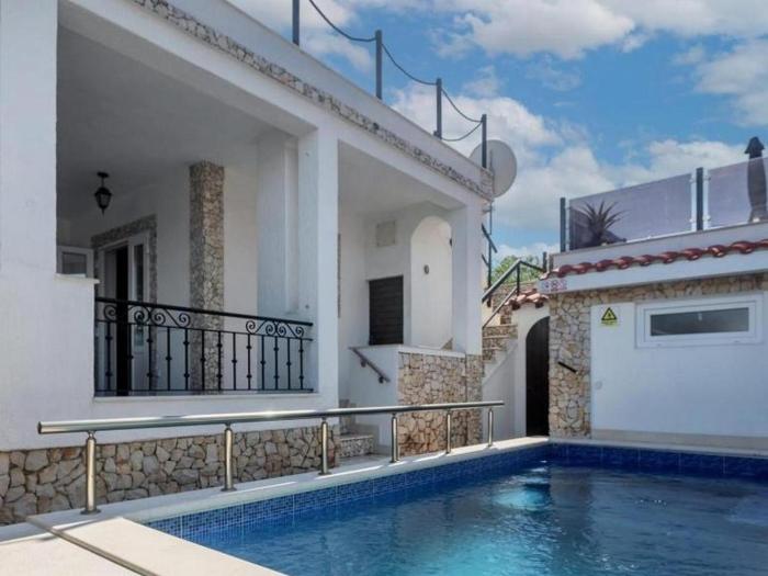Seaside family friendly house with a swimming pool Slatine, Ciovo - 22427