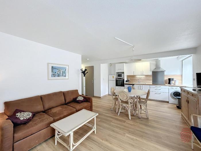 F2 avec terrasse, proche Thermes, animaux acceptés, wifi, parking - FR-1-451-25