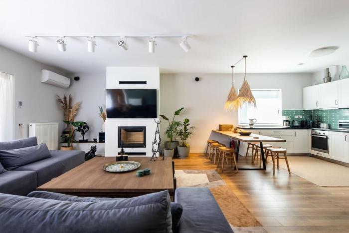 HeyDay Living South 8