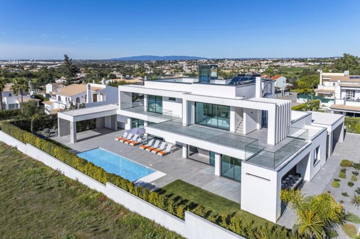 Villa Opala by Villa Plus