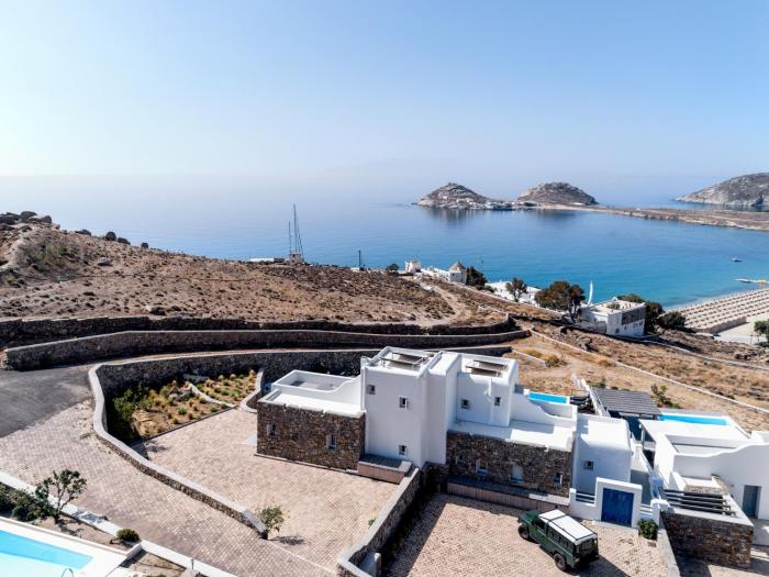 Dream View Villa, 2 min walk to the beach, by Red Windmill Villas