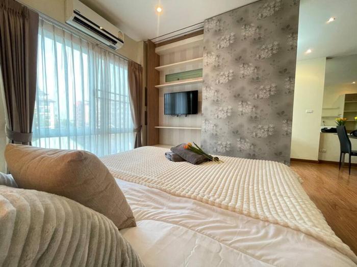 Promt condo - by May 1BR apartment 5mins walked to Maya