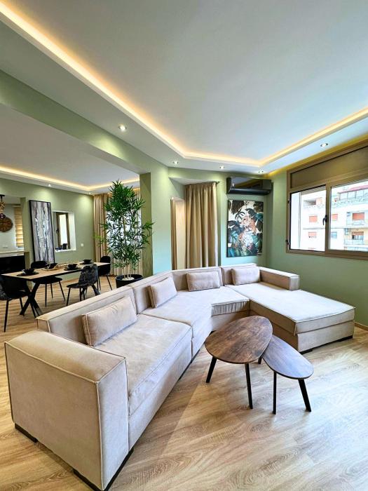 The Tropical - Luxe 2BR Retreat in Tangier City Centre