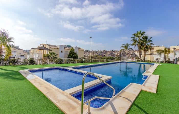 2 Bedroom Amazing Apartment In Orihuela