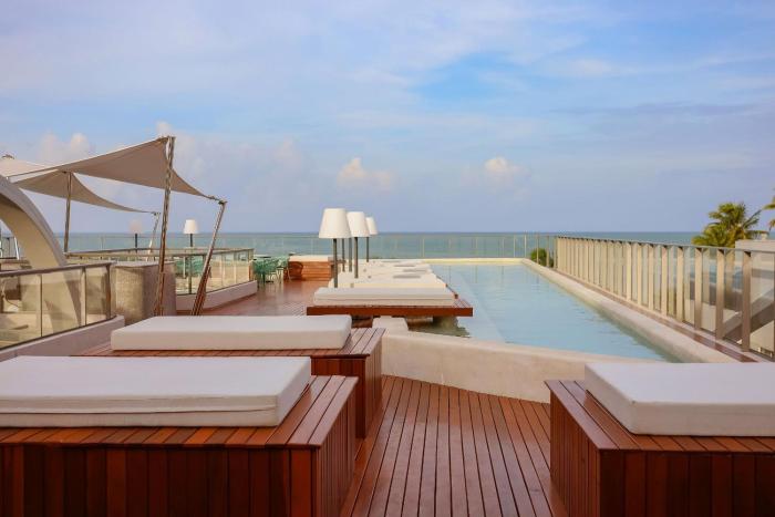 Setai Yacht Premium - By Almare Flats