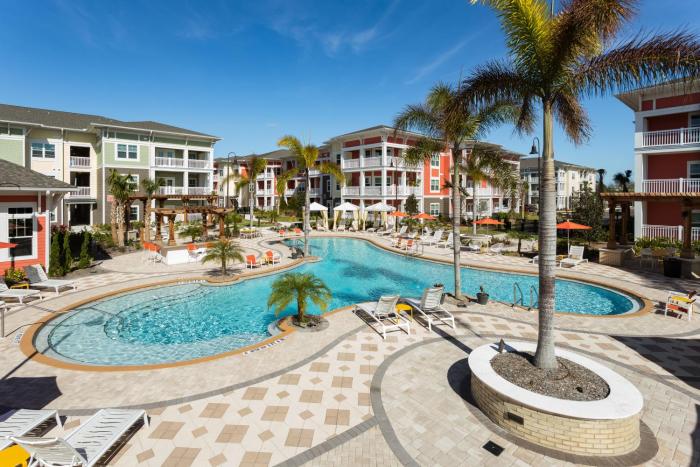 H4N Furnished Apartments, Resort Style Living in South Tampa