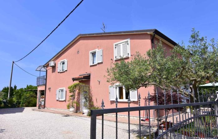 Apartments with parking space Djuba, Umag - 22548