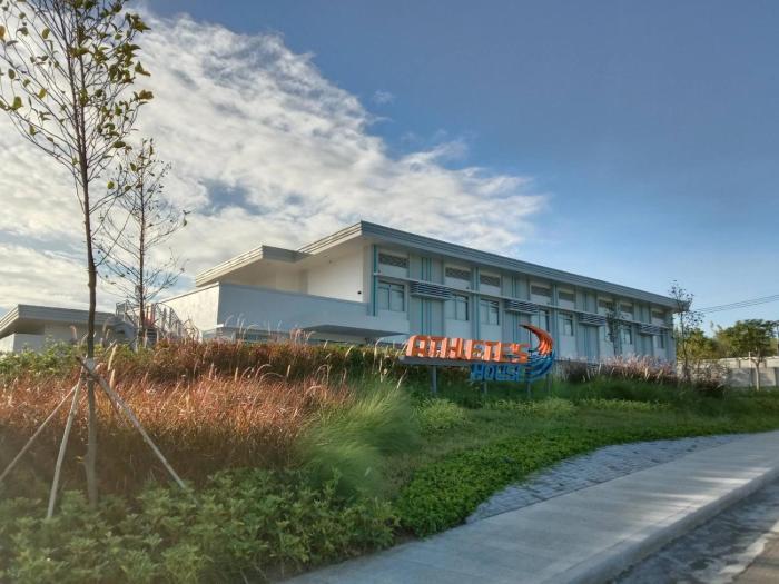 Athletes House