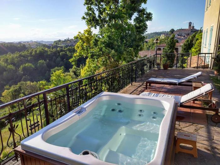 Al Cedro Terrazza sul Monferrato con Idromassaggio