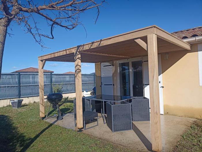 Gîte " Macha" classé 3 étoiles piscine Vallon Pont dArc