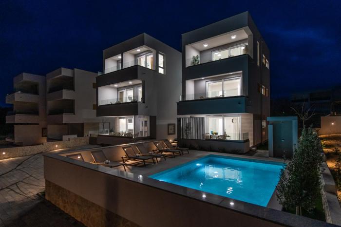 Apartments Mare B with pool