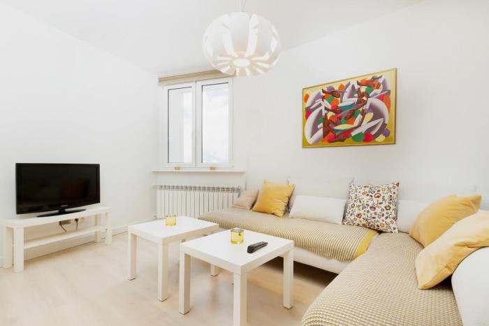 Gdynia Sunny Apartment for 5 People by Renters