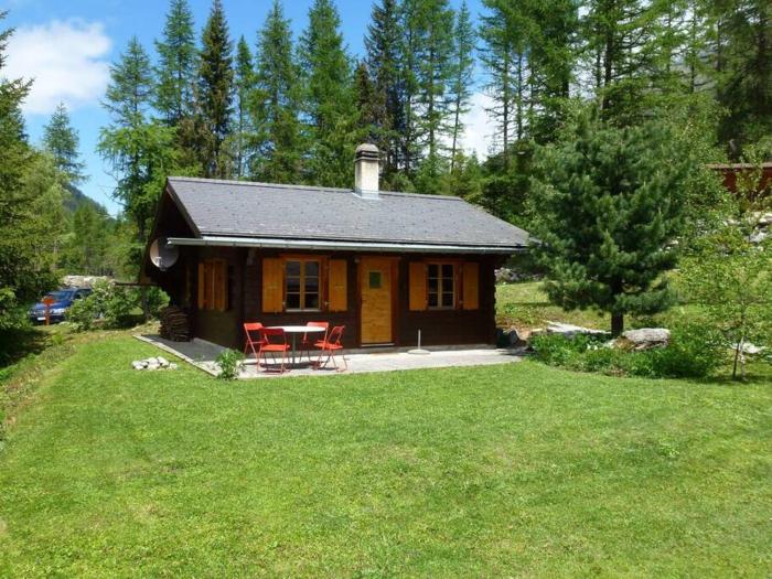 Le Bouvreuil Zinal, le VRAI petit chalet de vacances!