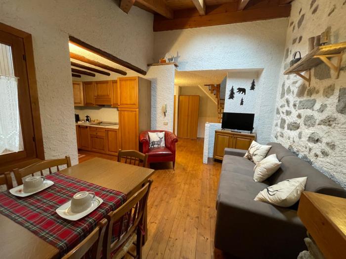 Cristian Castello - La Poltrona Rossa