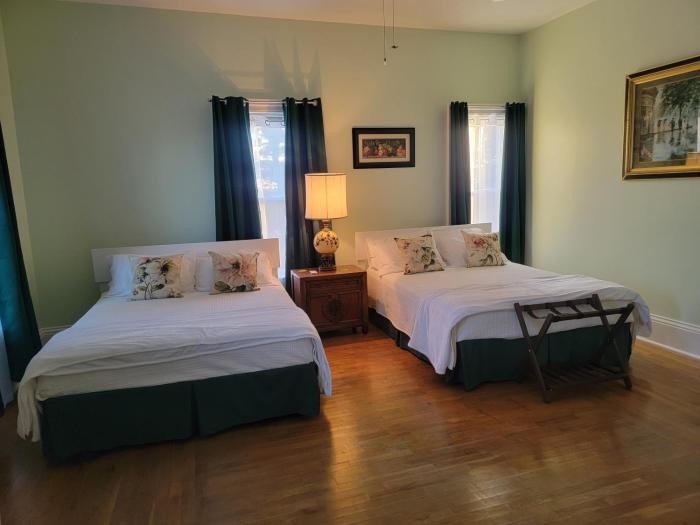 Josephines Bed & Breakfast