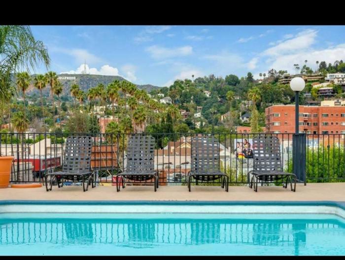 Hollywood 2Bed Apt w Rooftop pool & Panoramic View