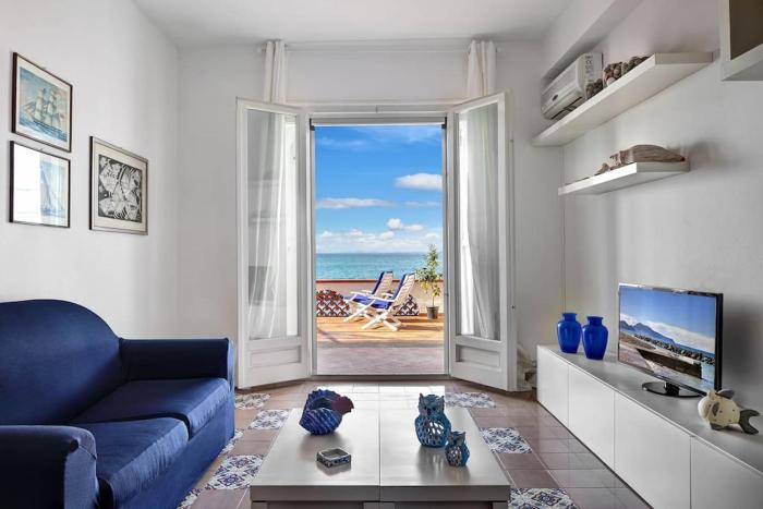 Raffaelas House - (San Montano)