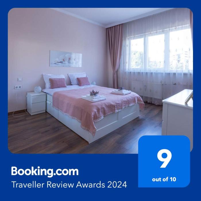 Julie Suite Top Center