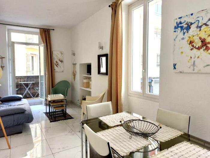 Cannes direct Croisette et palais