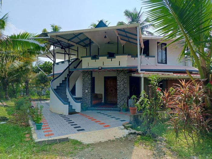 Bliss Homestay Munroe Island