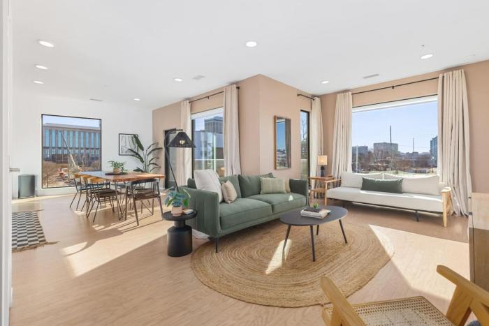 Penthouse Condo on River with Garage and Patio, Walk Downtown