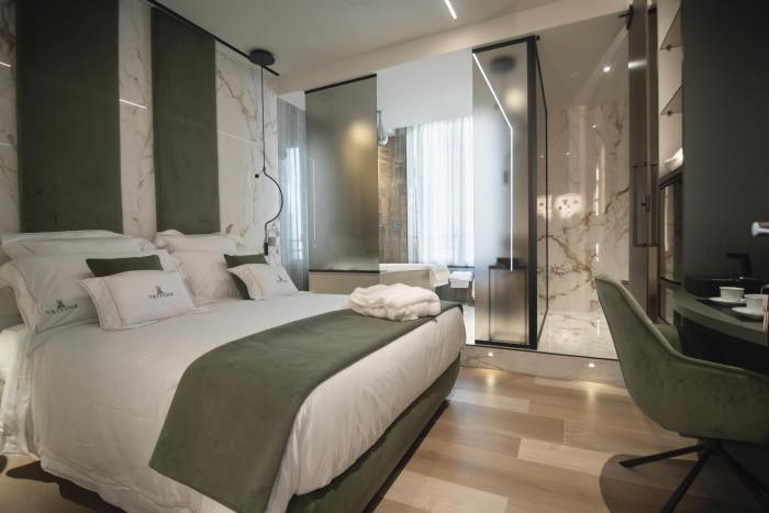 Tritone Luxury Suites Fontana di Trevi