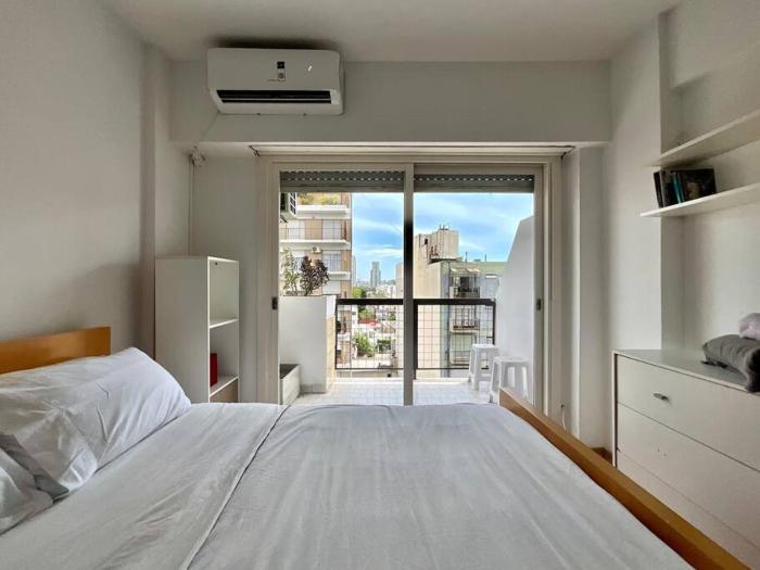 Luminoso studio en Palermo Soho (Plaza Armenia)