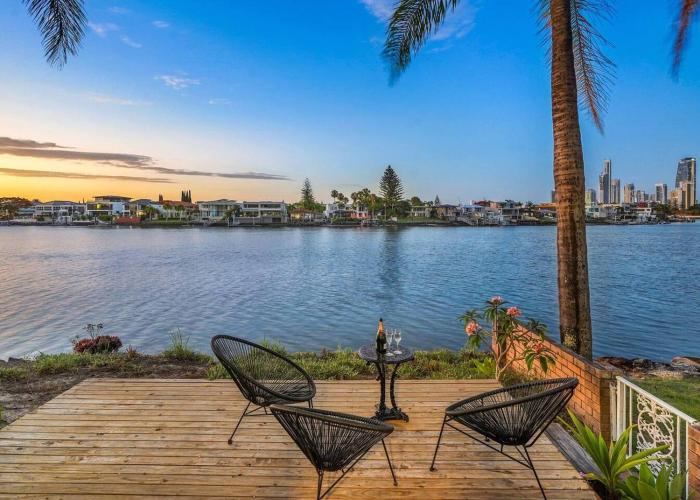 Sunset Stunner Palm Springs-Inspired River Oasis