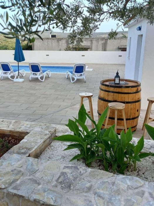 Family friendly house with a swimming pool Marina, Trogir - 22648