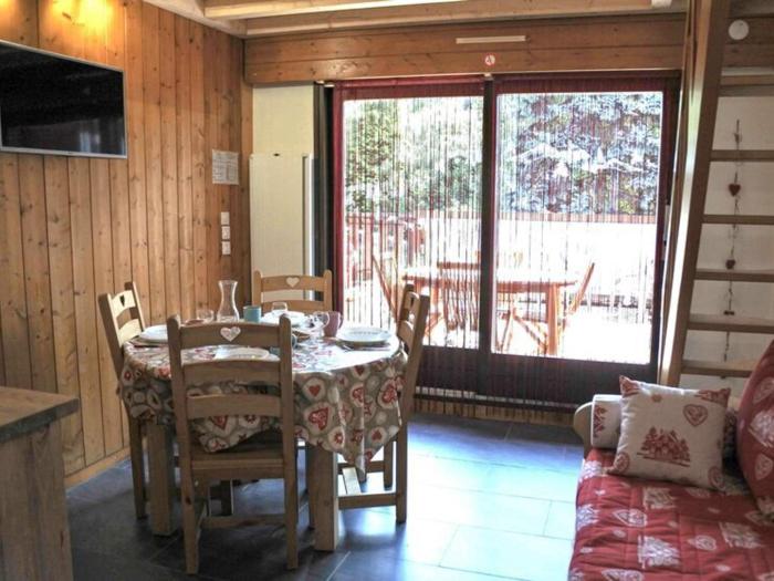 Studio cabine centre Morzine, 6 pers, terrasse, parking, wifi - FR-1-524-125
