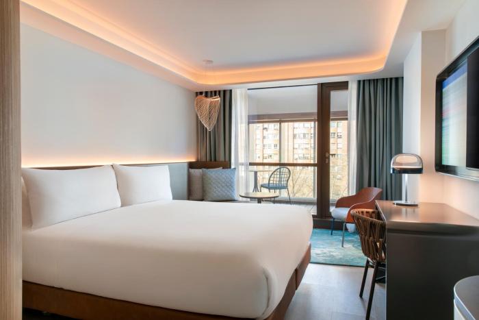 Labtwentytwo Barcelona, a Tribute Portfolio Hotel by Marriott