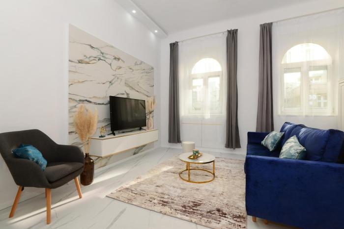 White & Gold Apartment