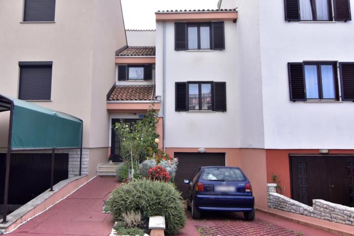 Apartments with parking space Umag - 22659