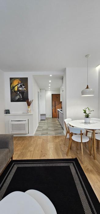 TAM Skanderbeg Square City Center Apartment No3