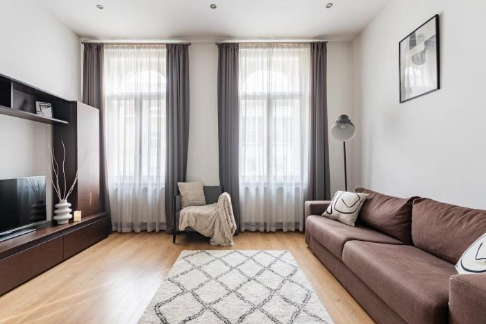 Place of Grace - 50 Meters from Dancing House