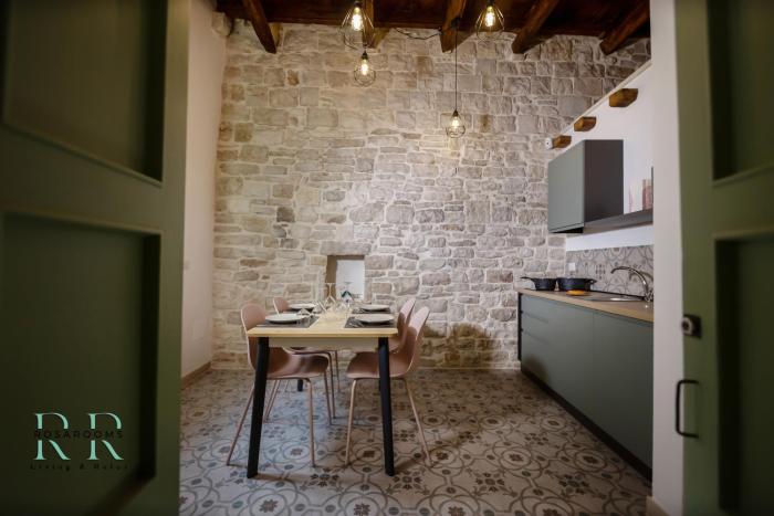 Rosa Rooms - Living & Relax - Family House