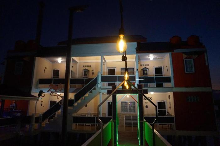 Sunset Curly Bay Hotel & Resort