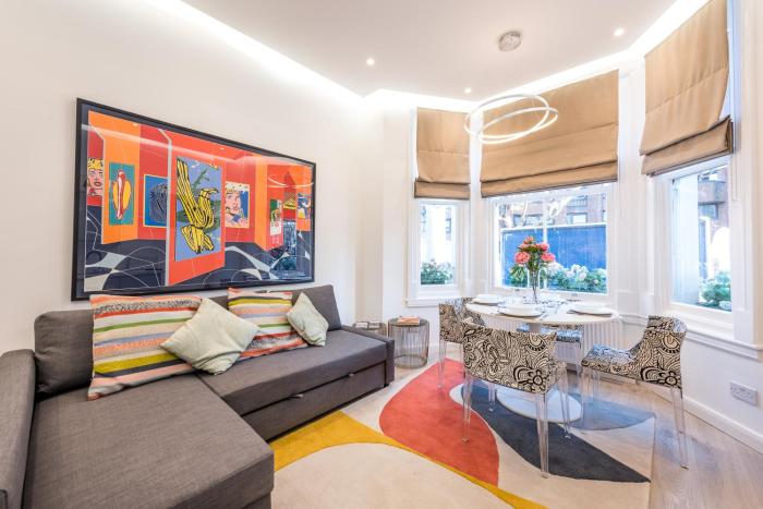 Casa Italia near Kings Road in Chelsea with Wifi & Washing Machine