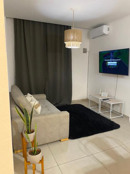 Departamento 2 hab con patio y parrilla