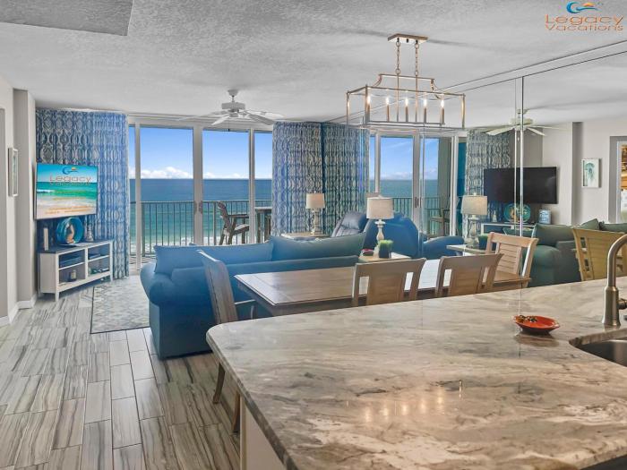 IP612-Beachfront 2 Bed with FREE Beach Service!