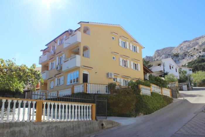 Apartments with parking space Baska, Krk - 22687