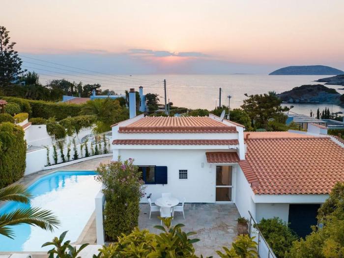 Astarte Sunset Villa