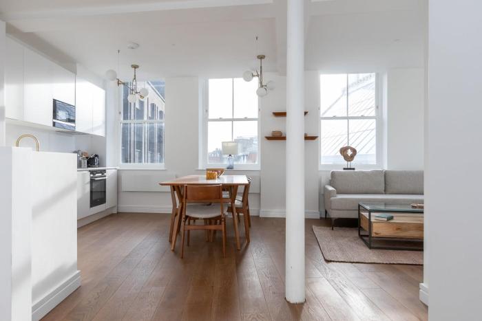 Luxury 2 Bedroom Huge Duplex Covent Garden Holborn