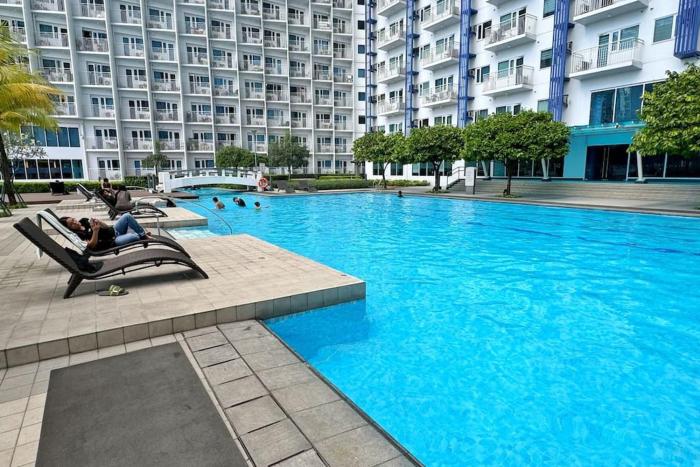 Meowcation Condo in Makati