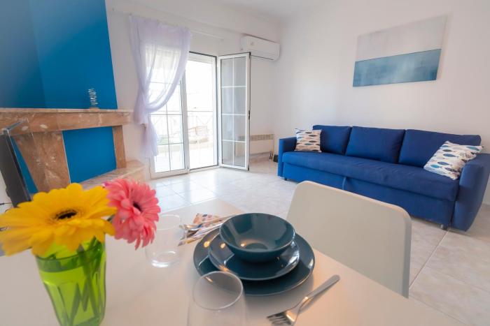 1-bedroom 500m away from the beach