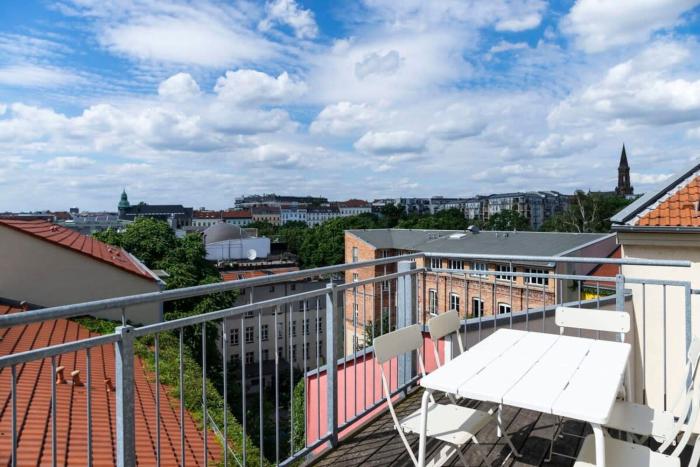 Urban Rooftop Apartment - Berlin MITTE - A C