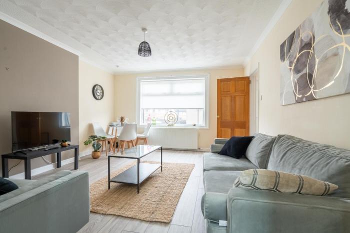 4 BDR House At Caledonia Luxe Stays Short Lets & Serviced Accommodation Lanark